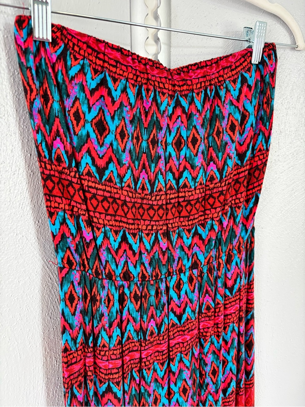 Felicity & Coco Strapless Maxi Dress in Red and Blue Geometric Print